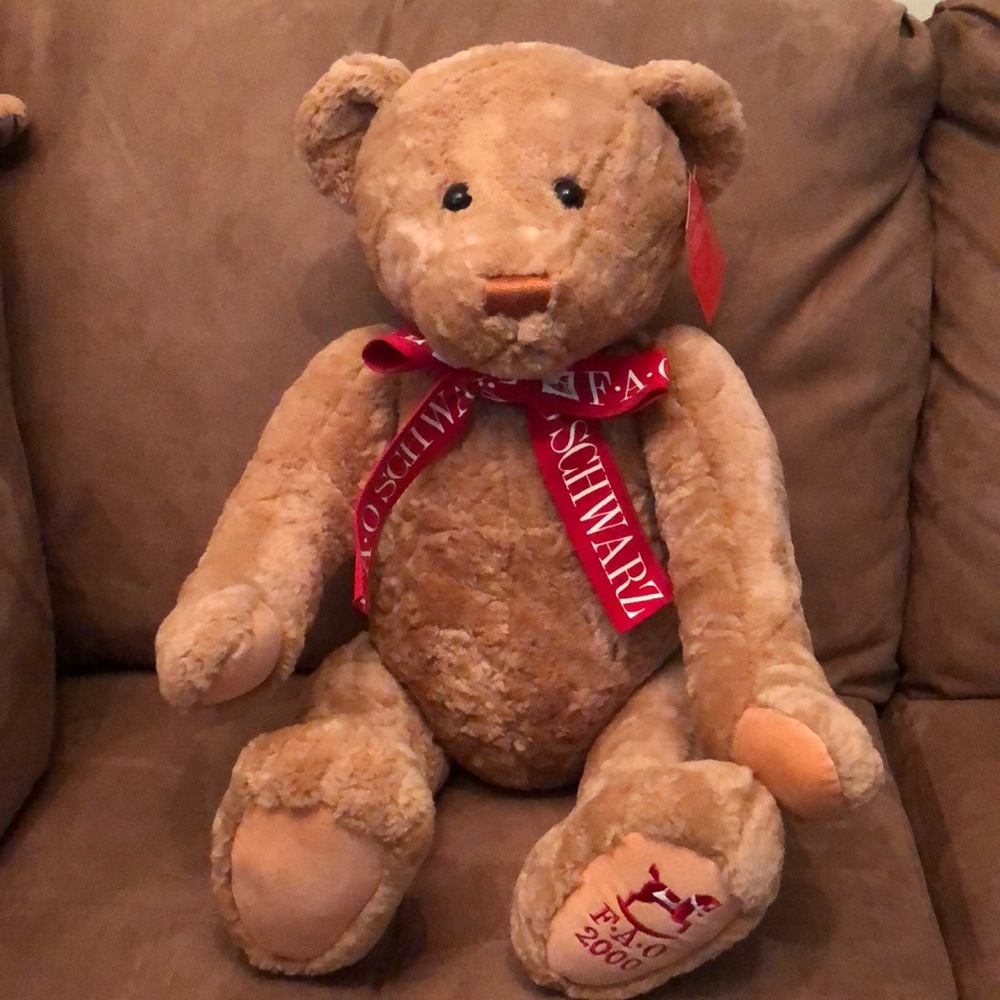 NWT Vintage Millennium 2000 FAO SCHWARTZ jointed bear